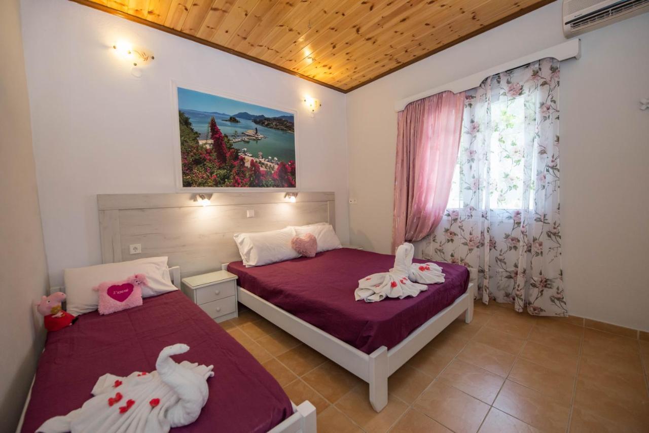 Villa Eleni Holidays Resort With Swimming Pool, Sidárion Exteriör bild
