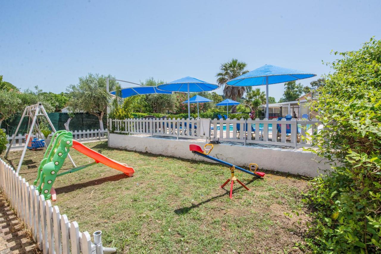 Villa Eleni Holidays Resort With Swimming Pool, Sidárion Exteriör bild